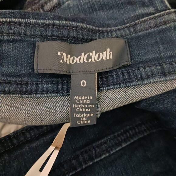 NEW Modcloth Bouncing Over The Rainbow Denim Shortalls w/ 3.5" Inseam, Size 0 - Picture 9 of 15